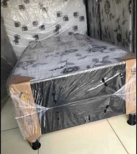 Vende-se cama casal ou solteiro