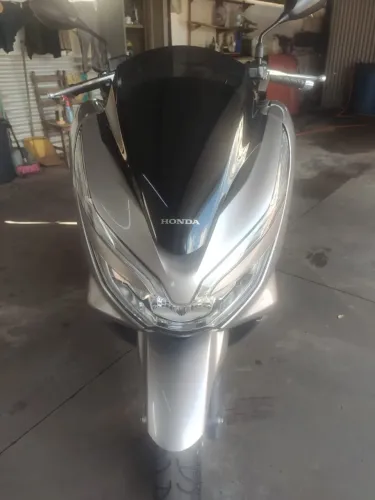 Pcx semi nova