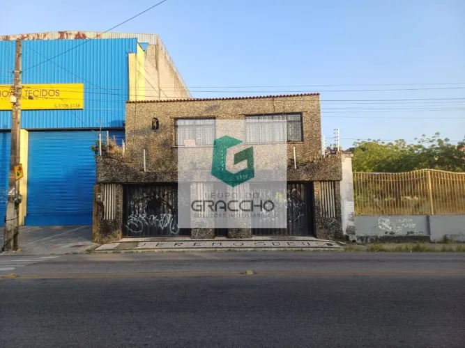 Casa duplex para vender no bairro Damas por R$950.000