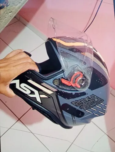 Capacete