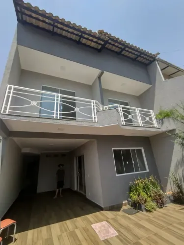 Sobrado 256m2 terreno e 210m2 construido em Jardim Atlântico - Goiânia - GO