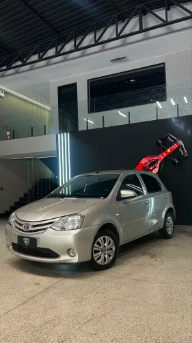 Toyota Etios X 1.3 Flex 16V 5P Aut. 2017