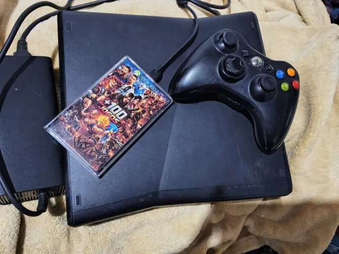XBOX 360 DESBLOQUEADO/RGH ACOMPANHA HD EXTERNO 500GB COM 106 JOGOS
