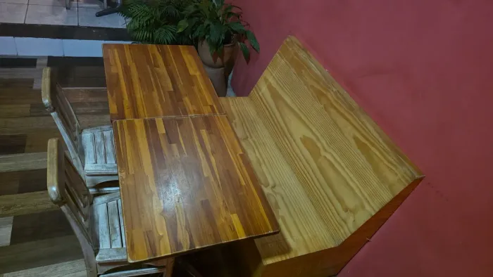 Conjunto Banco Alemão + 2 mesas + 2 caderas