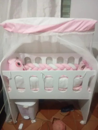 Mini berço com o colchão
