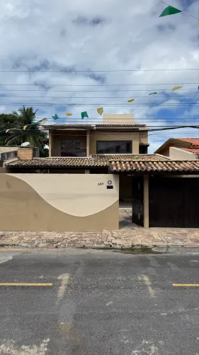 Alugo casa em Rua fechada e segura próx a Pierre Chalita