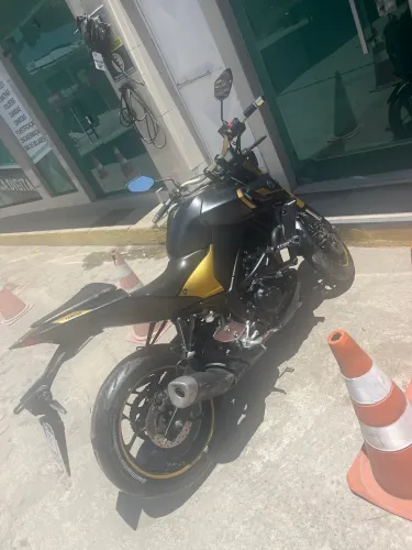 Oportunidade Vendo moto km baixo