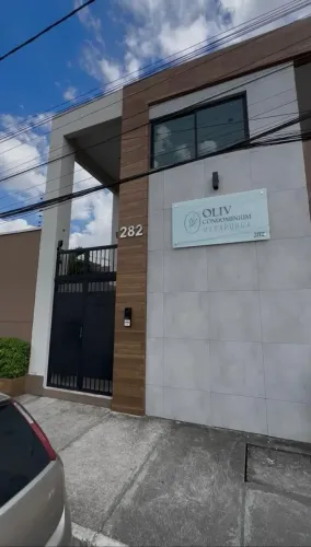 Casa Duplex em Condomínio na Maraponga | 3 Suítes | Lazer Completo | Próximo ao Detran