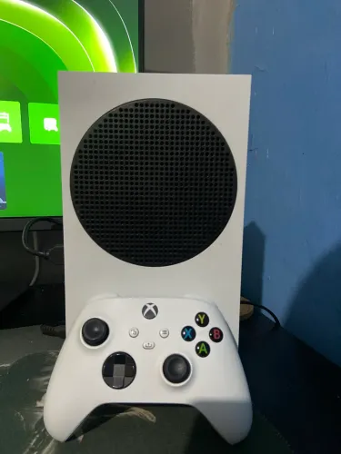 Xbox Series S - com jogos 