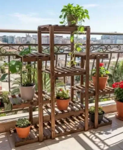 Prateleira para plantas envernizado 