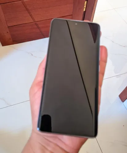 Vende se xiomi 14 pro semi novo