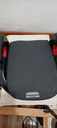 Acento para bebê no carro 