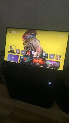 Xbox One X 1TB + 1 Controle +1 Jogo