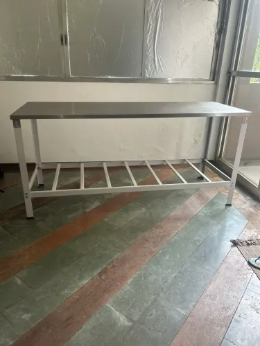 Mesa Inox (0,70x0,88x1,90) ideal para panificadora ou açougue