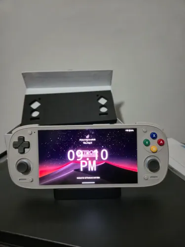Retroid Pocket 5 ( Semi Novo )