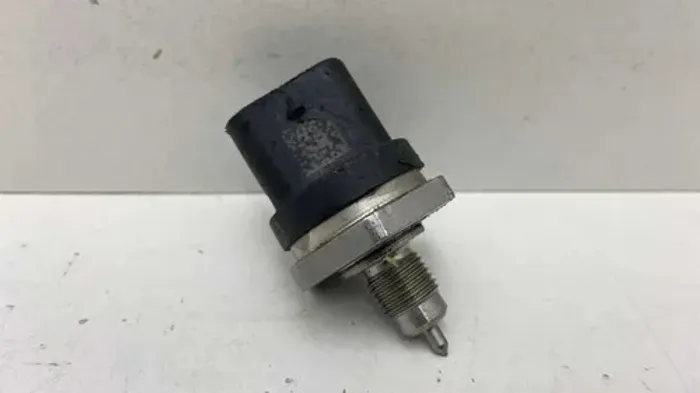 Sensor Pressão Combustível Mercedes C200 2015 A *
