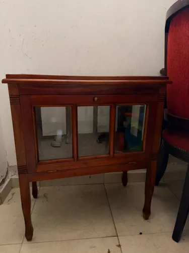 Mini barzinho / cristaleira 