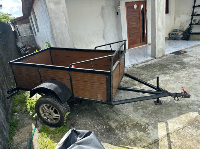 Reboque carretinha nova