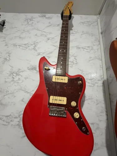Guitarra Tagima