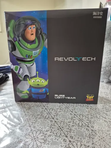 Buzz lightyear