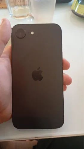 iPhone 16e muito novo promoção troco por moto