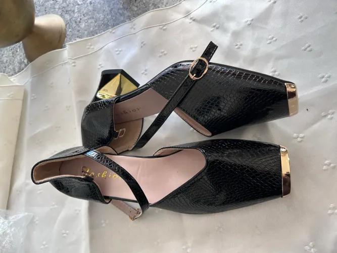 Sapato formal feminino lindo 