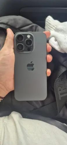 IPHONE 15 PRO - SEMI NOVO - SEM MARCAS DE USO
