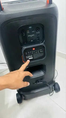 Vendo JBL PARTYBOX 520 e ENCORE ESSENTIAL 2