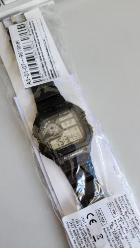 Relógio de pulso digital preto tipo casio horas horário 