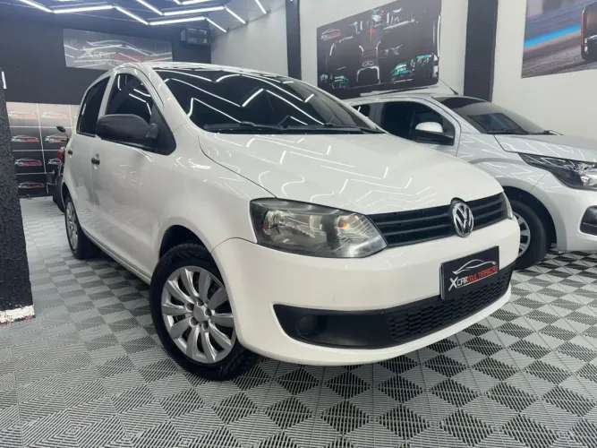 Volkswagen Fox 1.0 MI Total Flex 8V 5P 2014