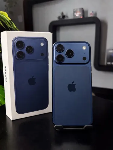 iPhone 17 Pro Azul - 99% de bateria - Garantia Apple até 2027