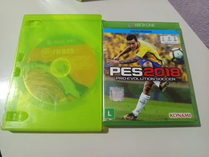 Jogos Xbox One - FIFA 20 + PES 2018