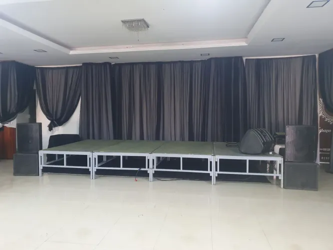 Palco estrutura de ferro 6 metros por 5