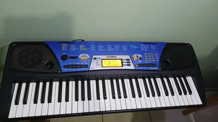 Teclado musical Yamaha PSR-202