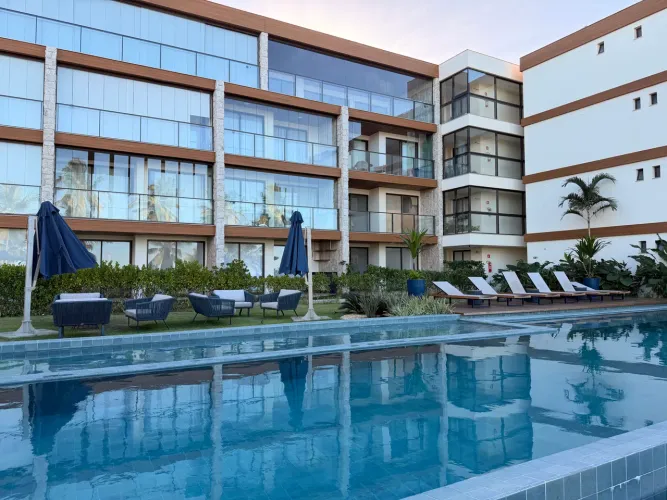 Apartamento à venda, Petra zona sul, 2/4 pé na areia, Ilhéus -Bahia
