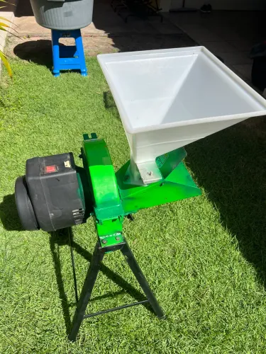 TRITURADOR FORRAGEIRO TRF 50