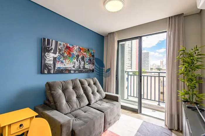 Apartamento ensolarado, com 1 quarto, mobiliado, no centro de curitiba