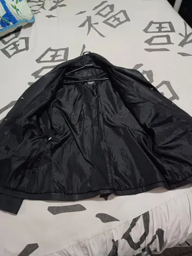 Vendo esta jaqueta seminova tamanho M