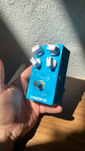 Pedal de guitarra overdrive caline pure sky