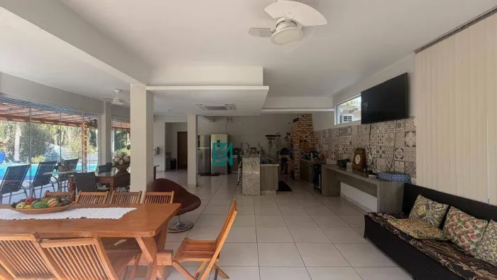Casa no Zaúna com 3 Suítes, 466 m² - venda por R$ 3.500.000 ou aluguel por R$ 8.000/mês -