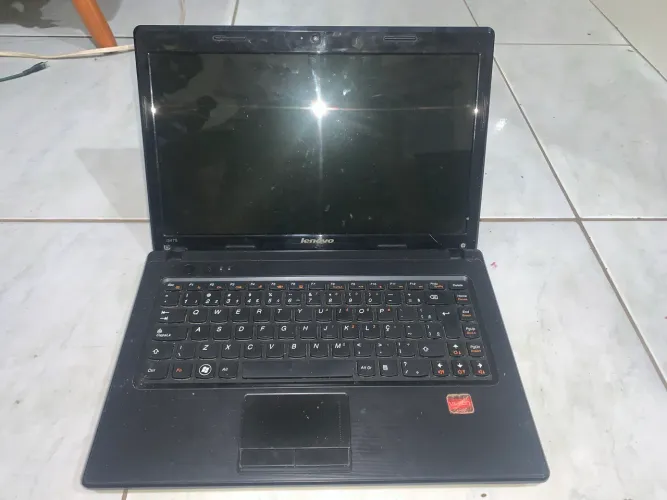 Notebook Lenovo G475 funcionando normalmente