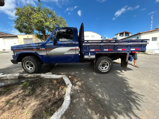 Chevrolet D-20 S / Luxe 3.9/4.0 Diesel 1996