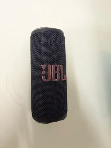 JBL Flip 6 Original Preta - Praticamente Nova