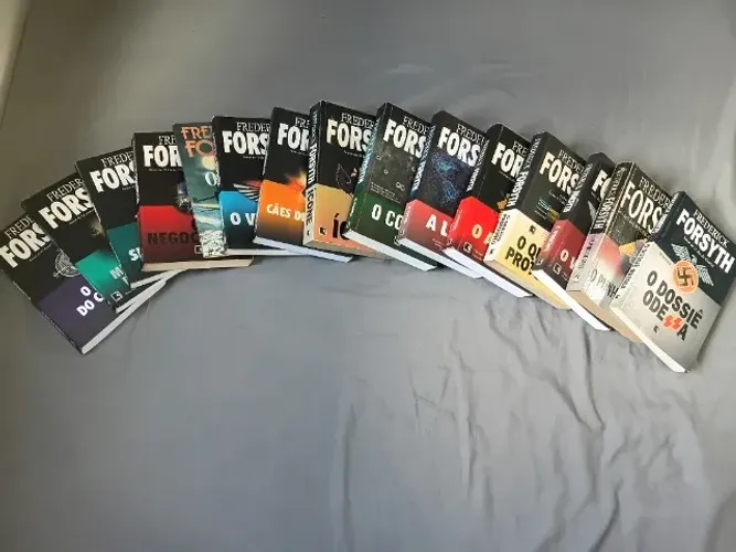 COLEÇÃO FREDERICK FORSYTH