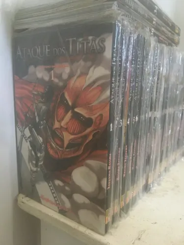 Coleção mangás Ataque dos Titãs (attack on titan) - LER DESCRIÇÃO 