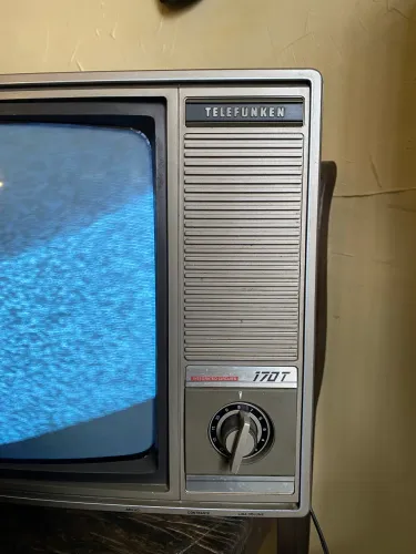 Tv telefunken 170 T funcionando antiga 
