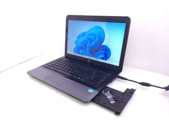 Notebook HP tela 14"-Intel Corei5 6GB ram 64 bits SSD 240GB Usado