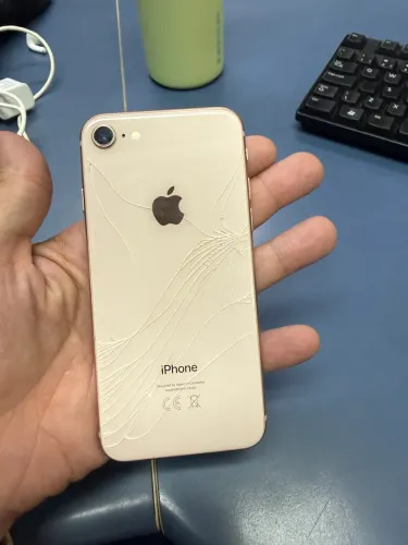iPhone 8 64GB Gold - Bateria 83% - Funcionando Perfeitamente