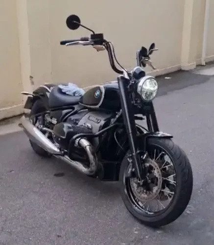 BMW R 18 IMPECÁVEL
