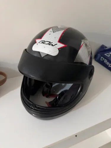 Capacete
